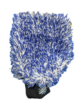 The Cyclone Ultra Wash Mitt